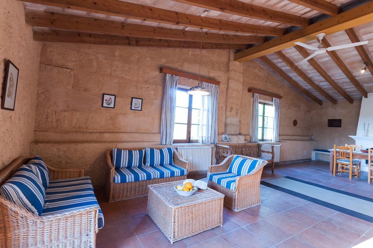 Villa Sa Casa Rotja à Sineu  Extérieur photo